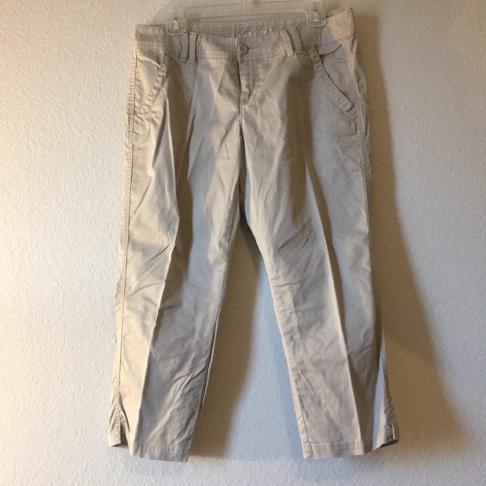 Maurices Cropped Pants